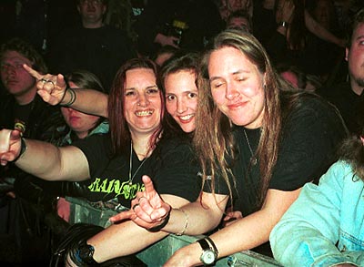 Marlies, Sonja and Cora in the first row - 020114_01sg_10