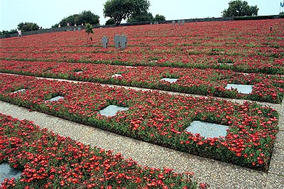 crete230501_02_warcemetery_maleme