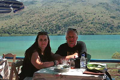 _crete280501_06_lake_kournas_marlies_nico
