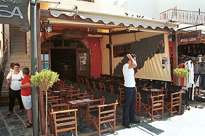 _crete300501_03_chania_dionysos