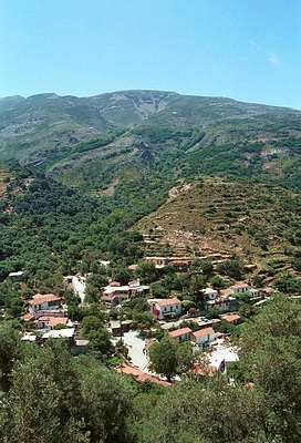 crete040601_08_perivolia