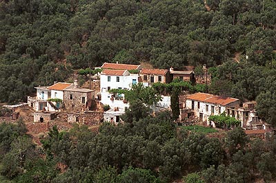 crete040601_31_ghostvillage_near_sfinari