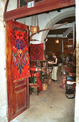 crete070601_27_chania_roka_carpets