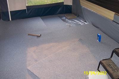 camping0402_01_tent1