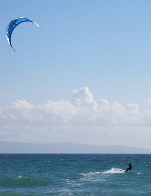 spain230902_05_flysurfing_lances