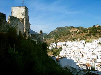 spain290902_17_casares