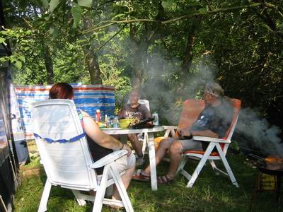 camping0803_02h_marlies_henri_nico
